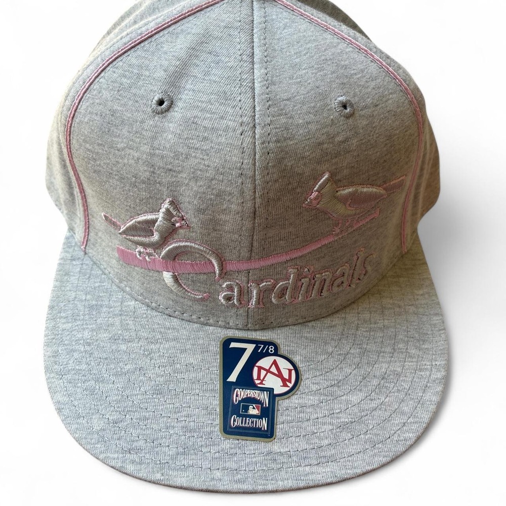 Brand New Y2K American Needle St Louis Cardinals fitted hat. Size 7-7/8